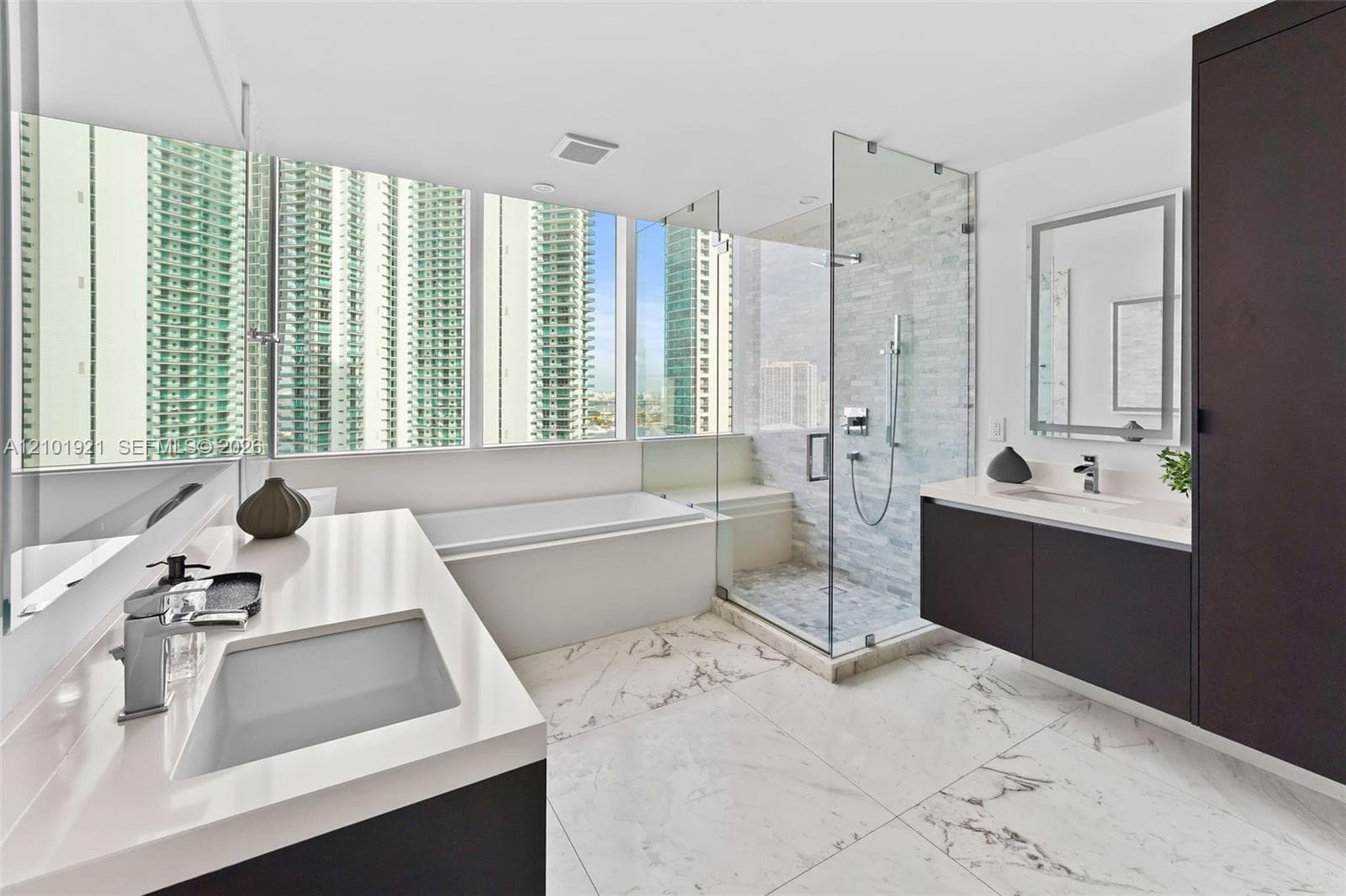Paramount Miami Worldcenter · #2601 in Miami - Photo 21