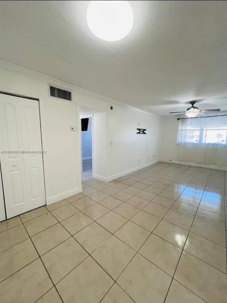LAS ESTRELLAS CONDO · #224 in Hialeah - Photo 1