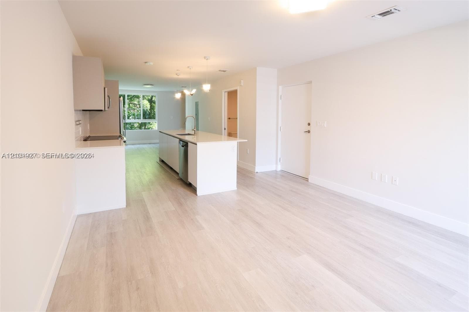 2555 NE 193rd St #2223 photo 5