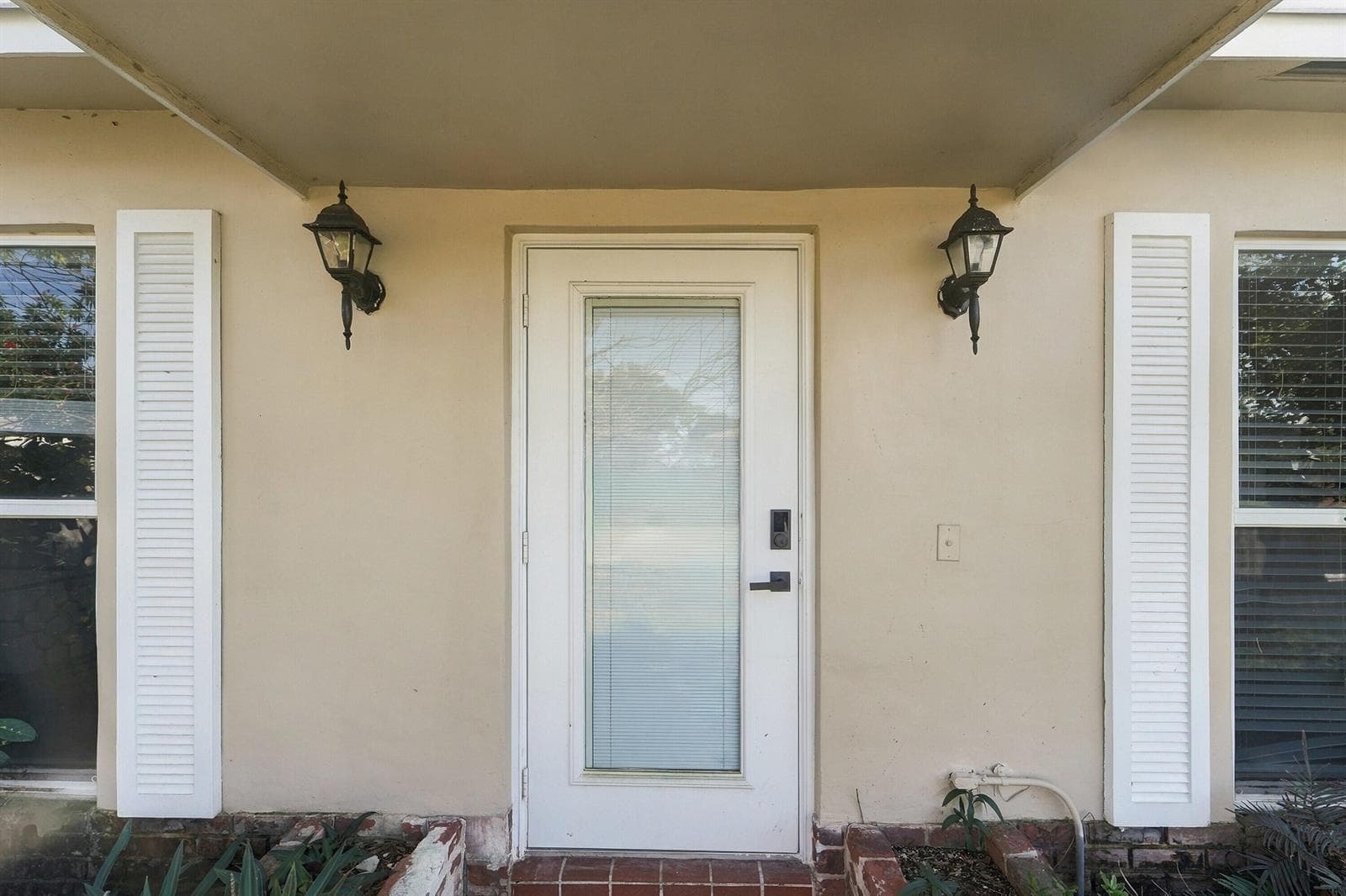 03_exterior entry