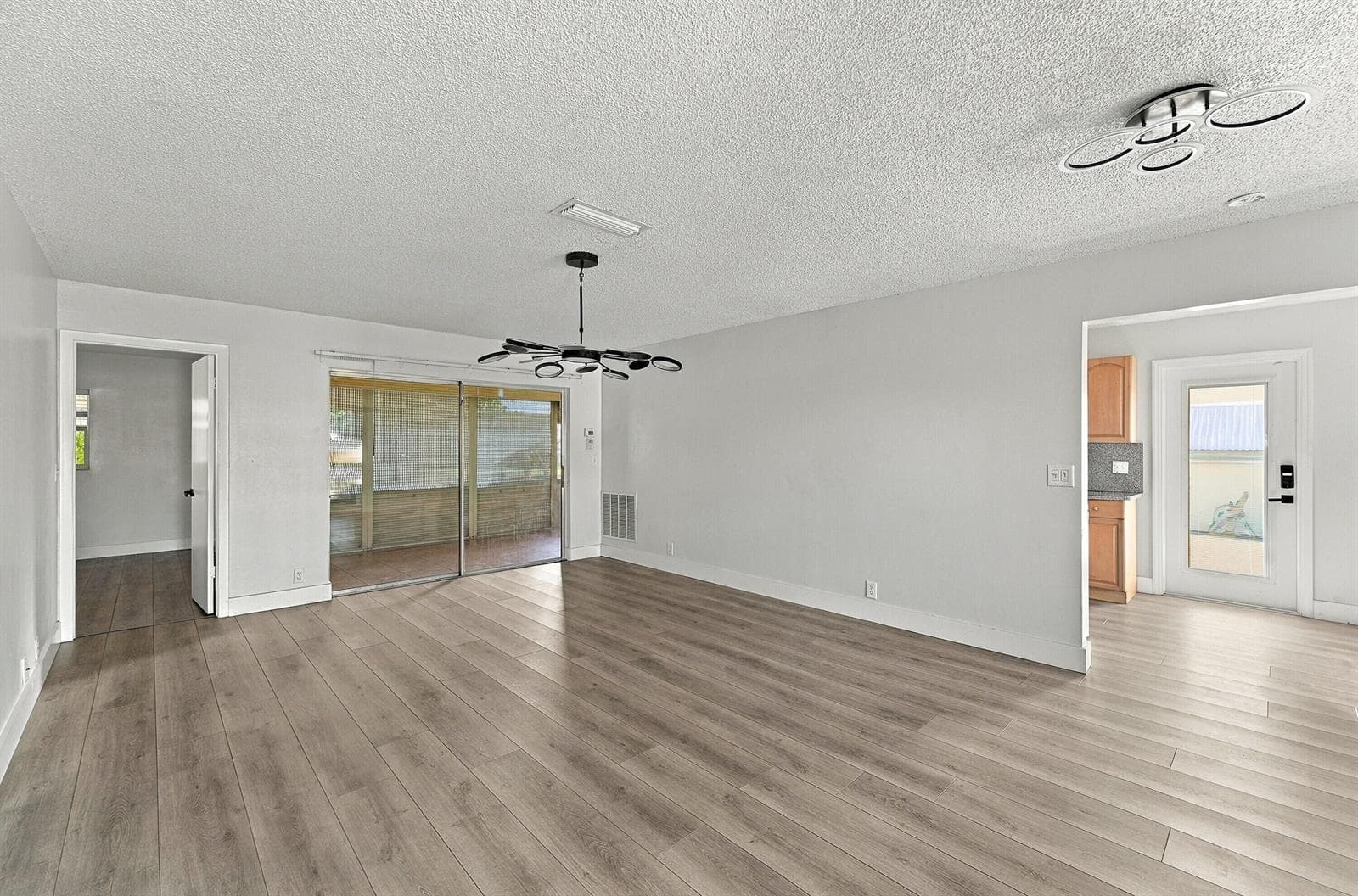 07_living room