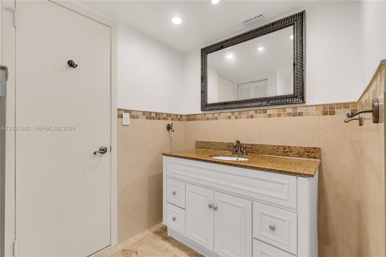 FIFTH MOORINGS CONDO · #892 in Miami - Photo 24