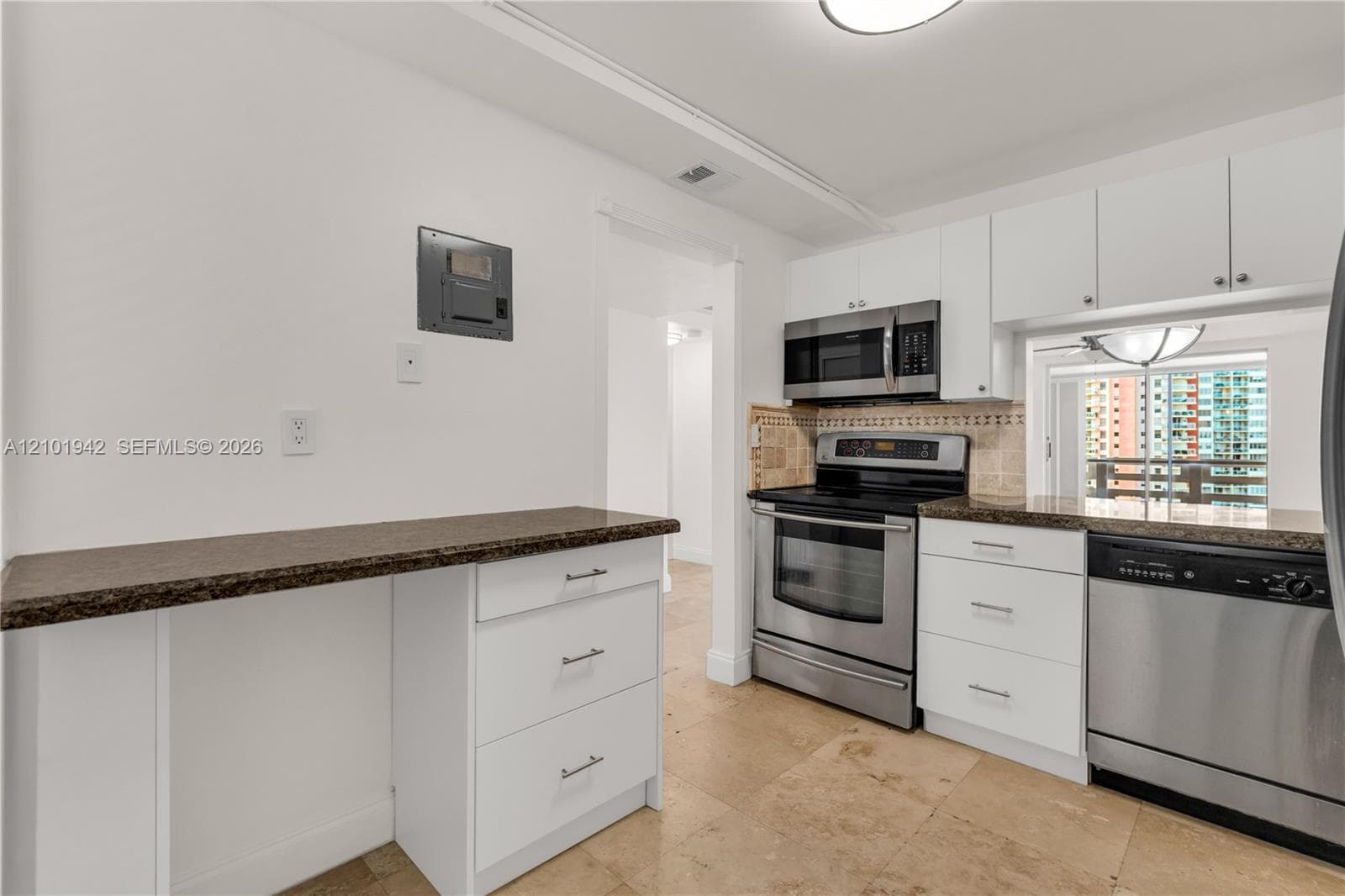 FIFTH MOORINGS CONDO · #892 in Miami - Photo 8