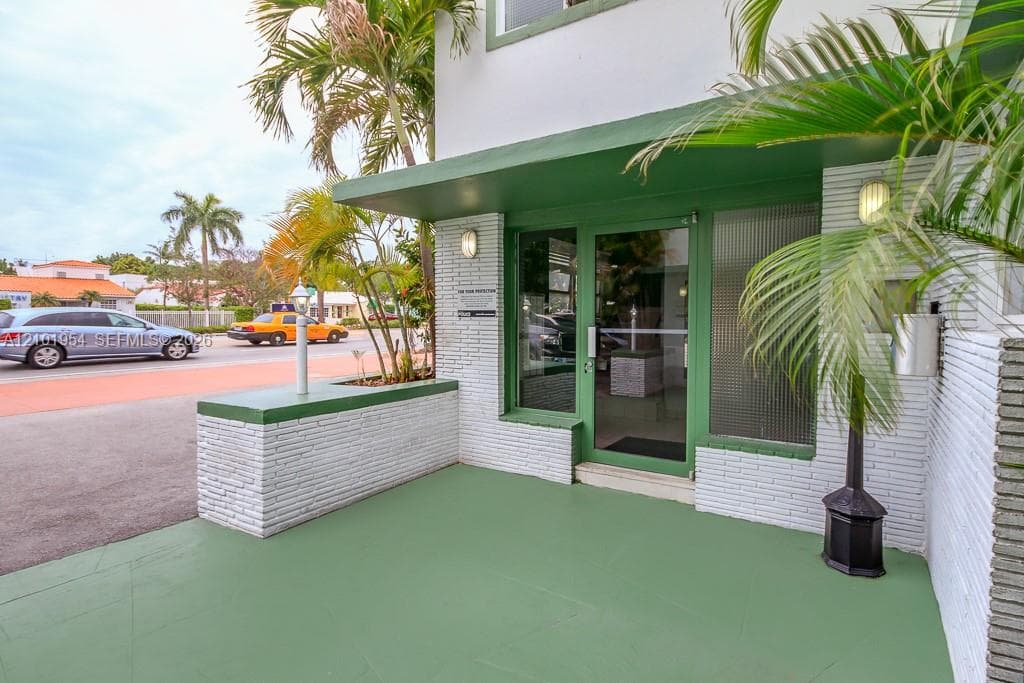 THIRD COMM SUB · #A5 in Miami Beach - Photo 3