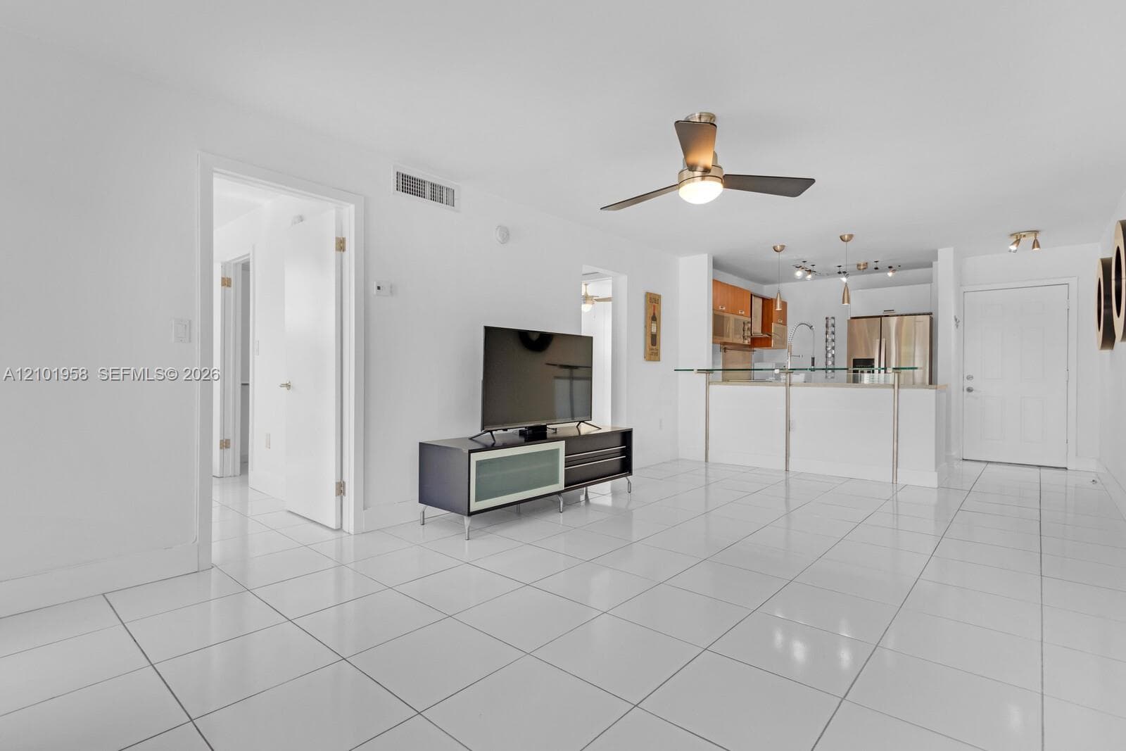 STAR MERIDIAN CONDO · #505 in Miami Beach - Photo 2