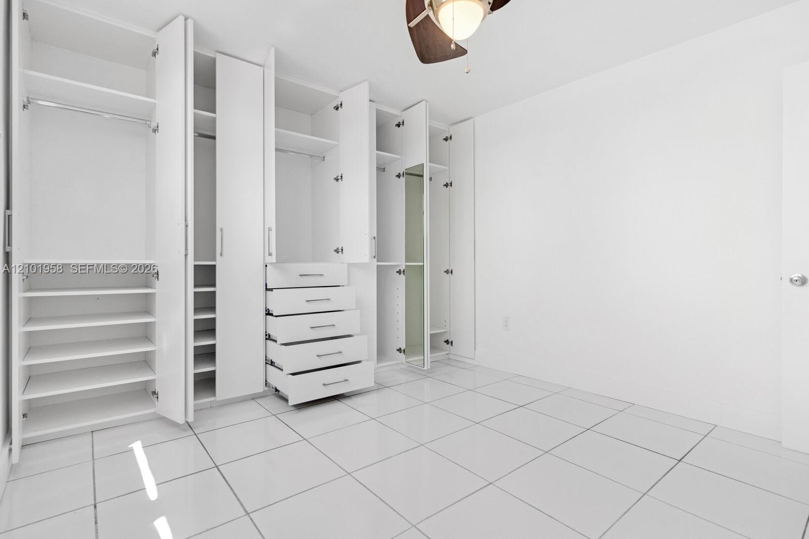 STAR MERIDIAN CONDO · #505 in Miami Beach - Photo 13