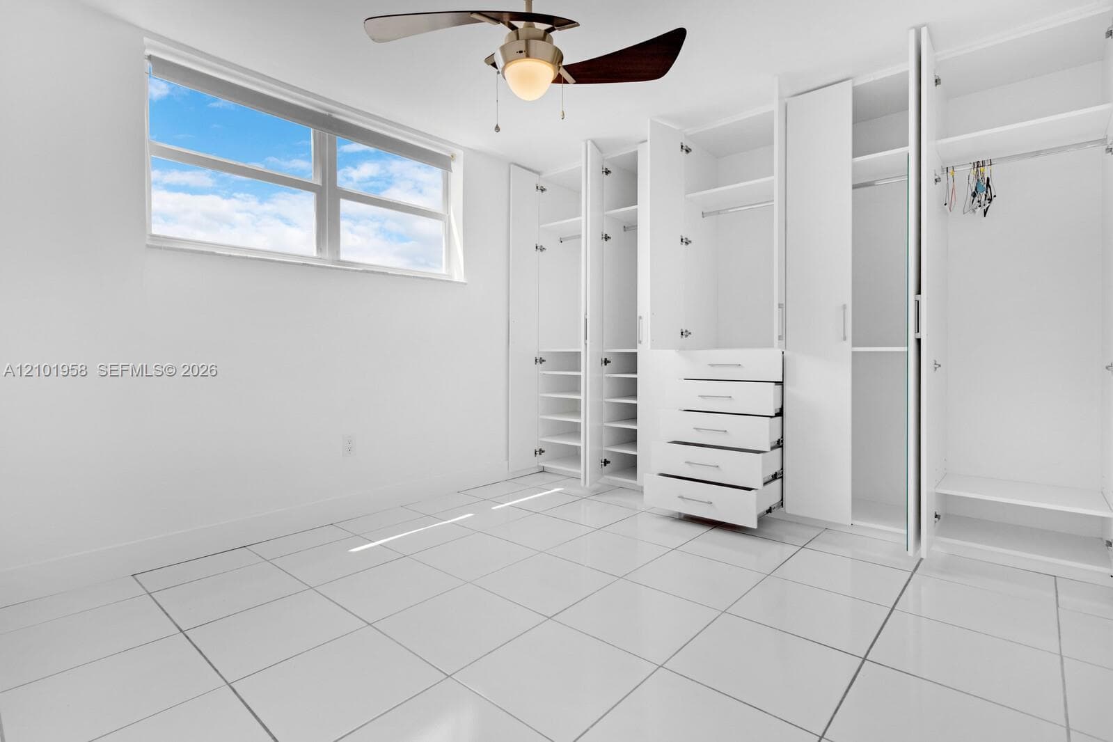 STAR MERIDIAN CONDO · #505 in Miami Beach - Photo 12