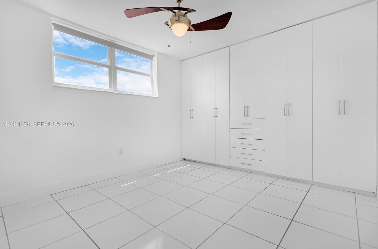 STAR MERIDIAN CONDO · #505 in Miami Beach - Photo 11