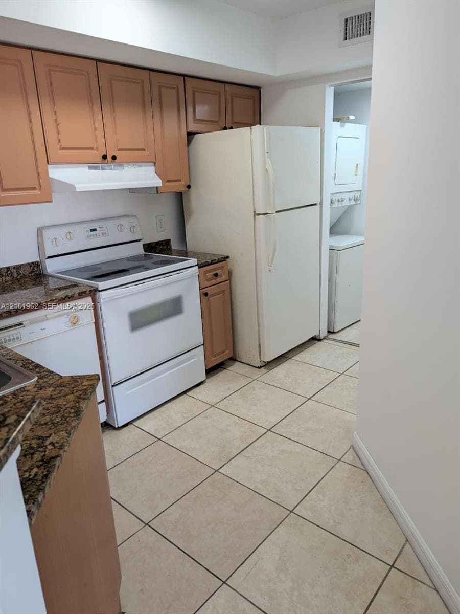 THE OAKS AT MIAMI GARDENS · #303 in Miami Gardens - Photo 12