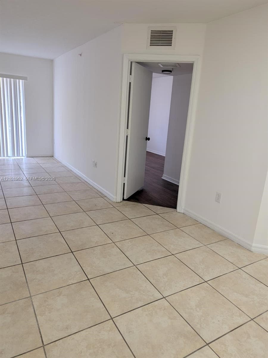 THE OAKS AT MIAMI GARDENS · #303 in Miami Gardens - Photo 10