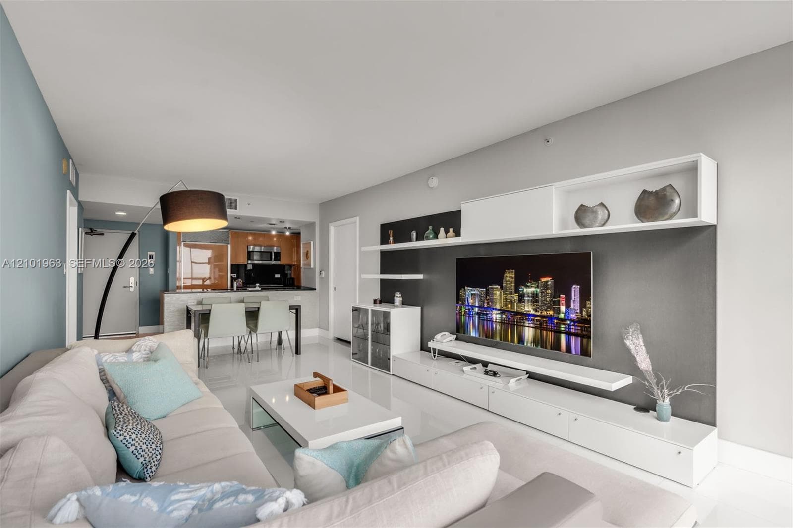 Carillon Miami Beach · #Deed No 1206) in Miami Beach - Photo 6