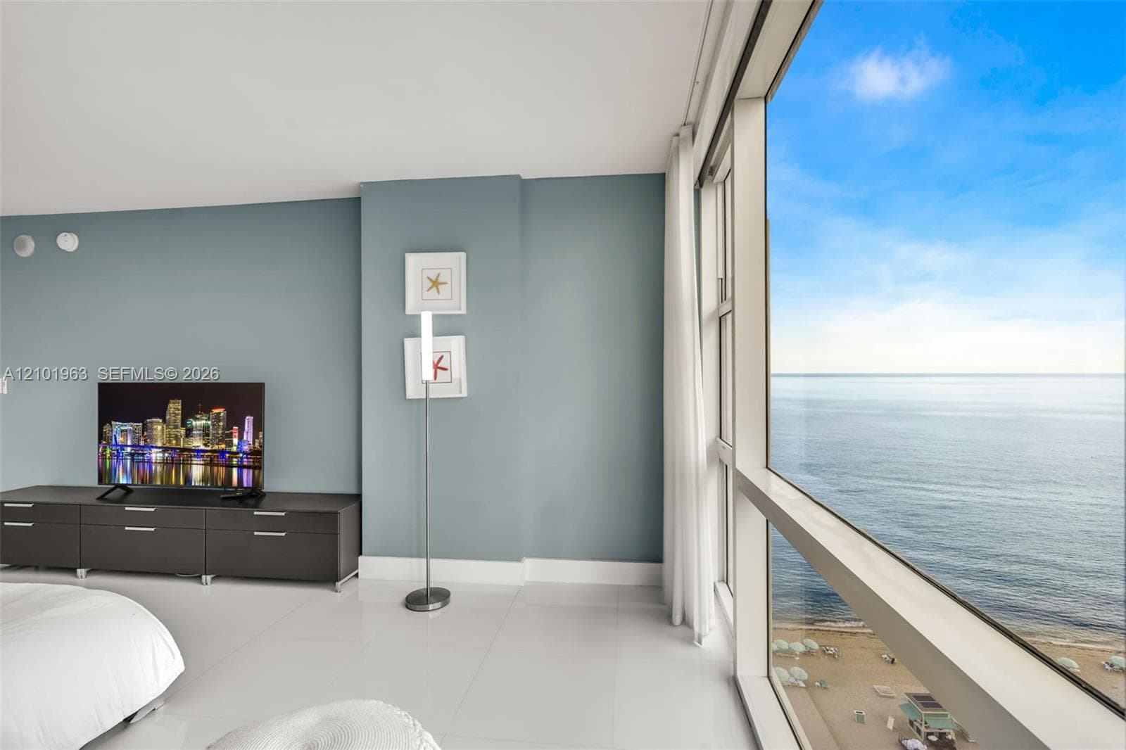 Carillon Miami Beach · #Deed No 1206) in Miami Beach - Photo 20
