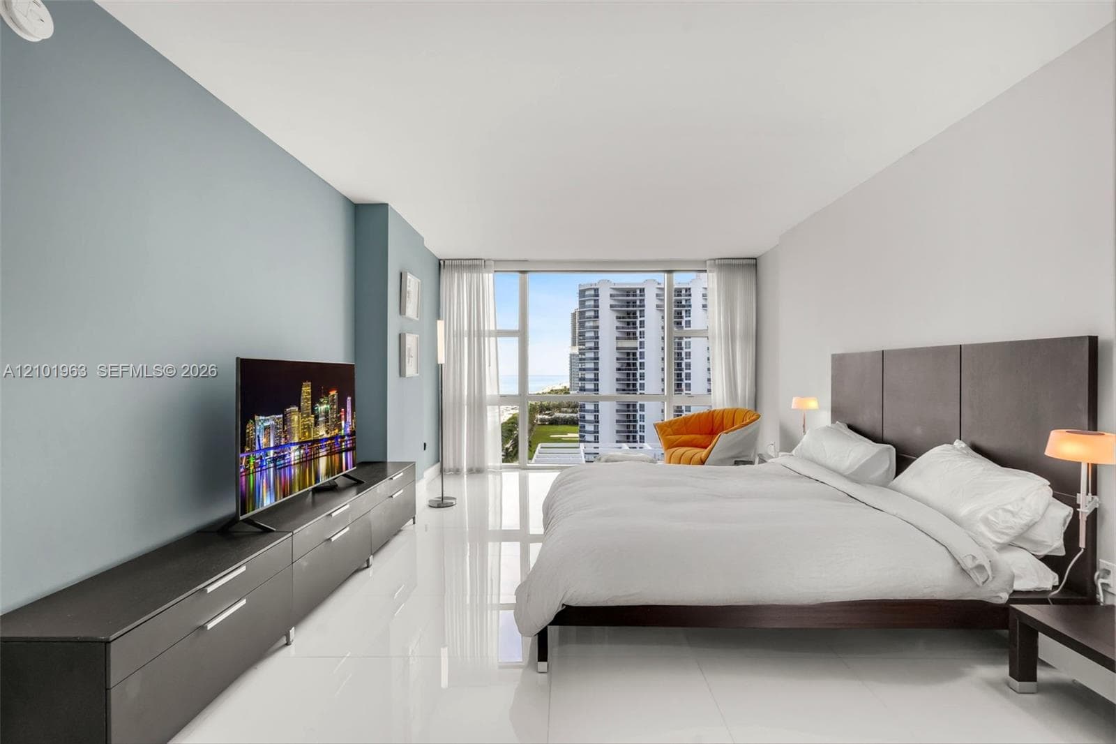 Carillon Miami Beach · #Deed No 1206) in Miami Beach - Photo 18