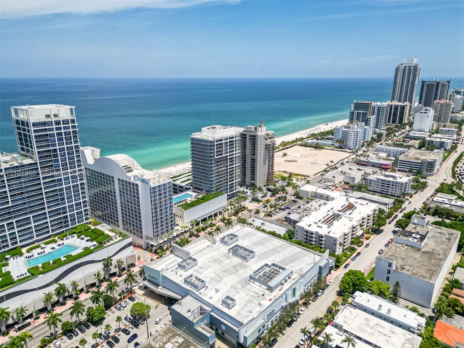Carillon Miami Beach · #Deed No 1206) in Miami Beach - Photo 37