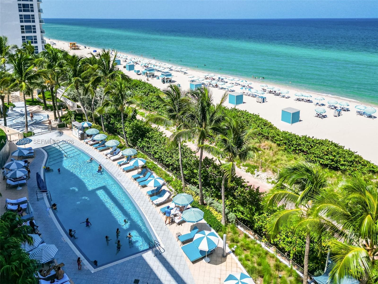 Carillon Miami Beach · #Deed No 1206) in Miami Beach - Photo 35