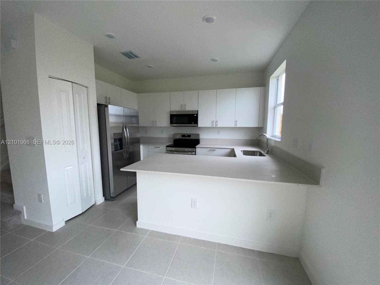 2589 SE 25th Dr #. photo 5