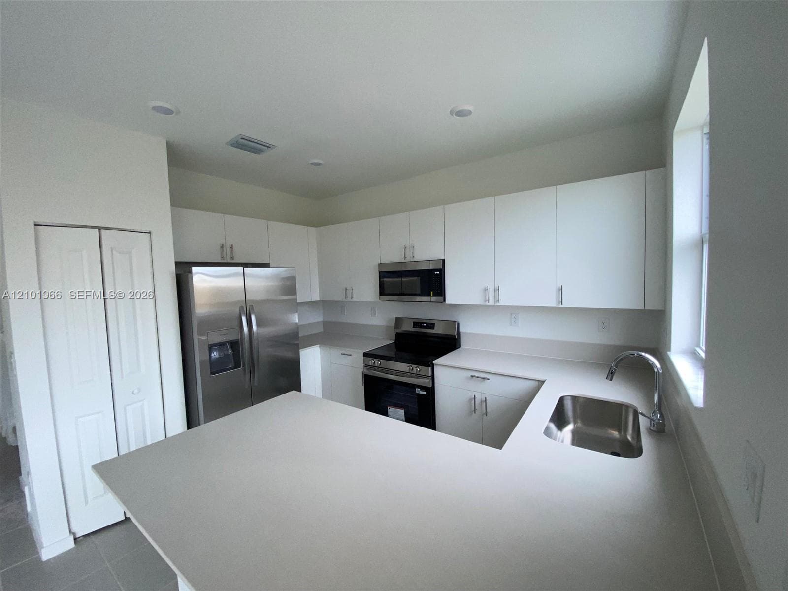 2589 SE 25th Dr #. photo 4