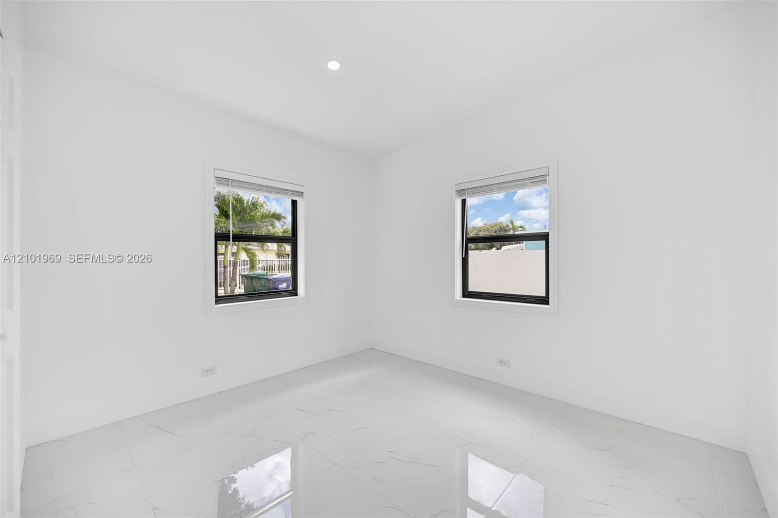 16410 NW 22nd Ct photo 22