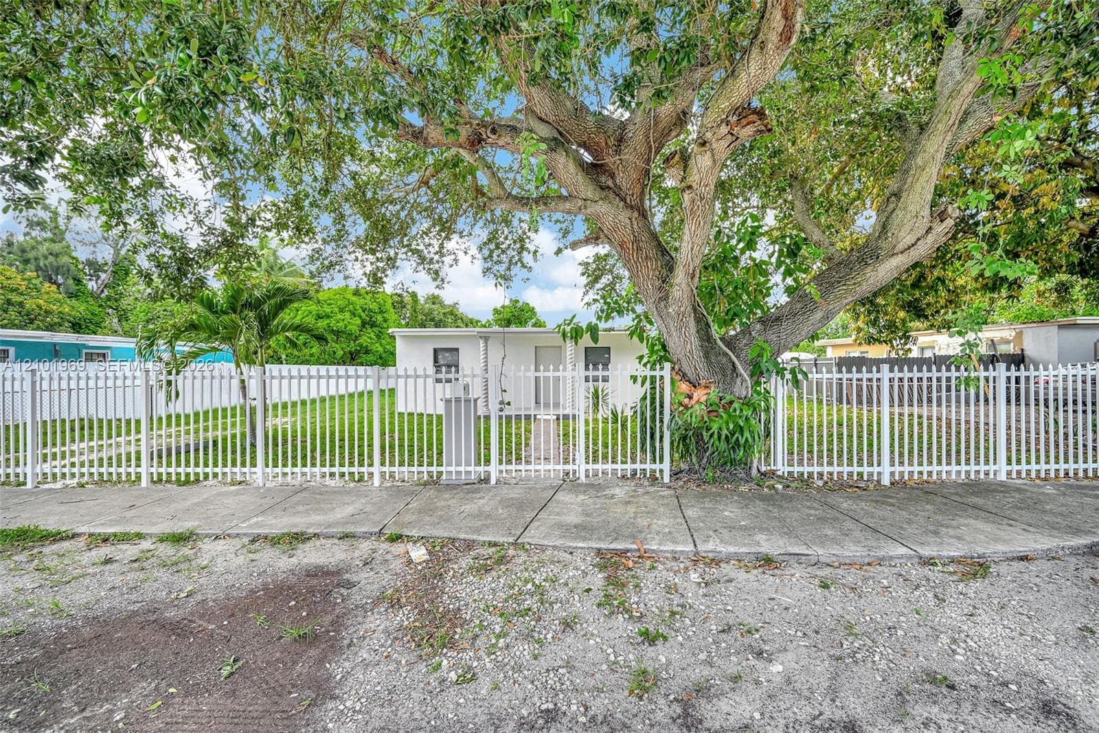 16410 NW 22nd Ct photo 37