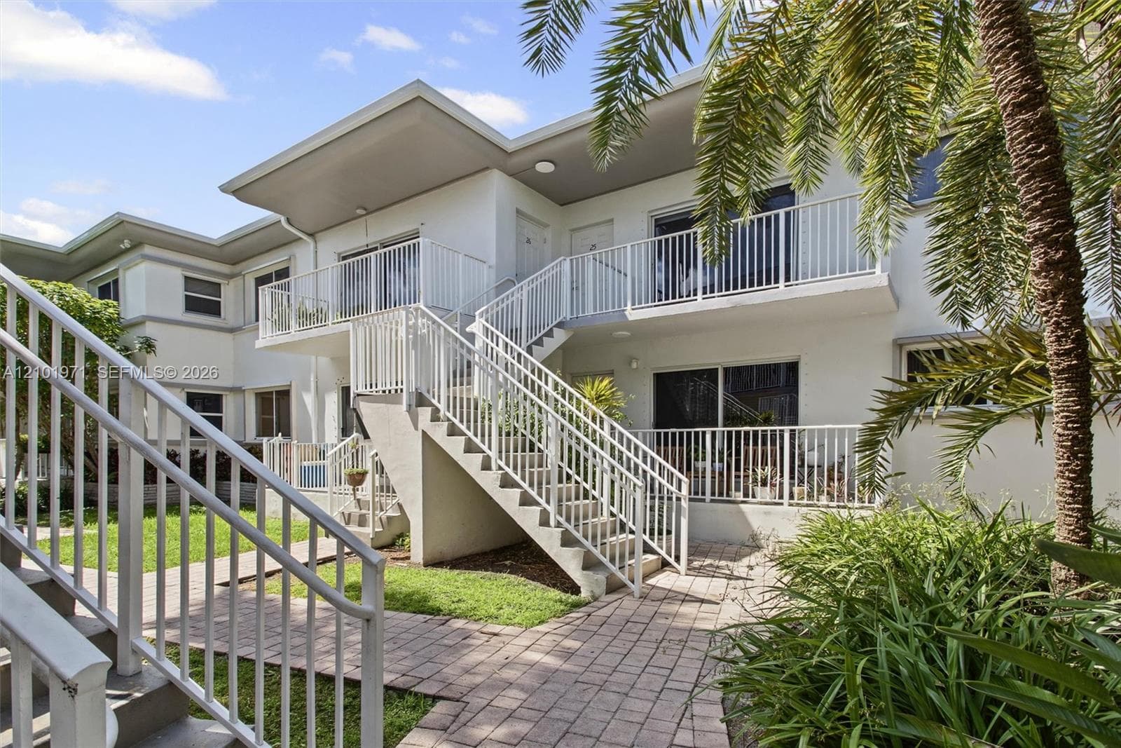 GOLDEN KEY · #25 in Bay Harbor Islands - Photo 27