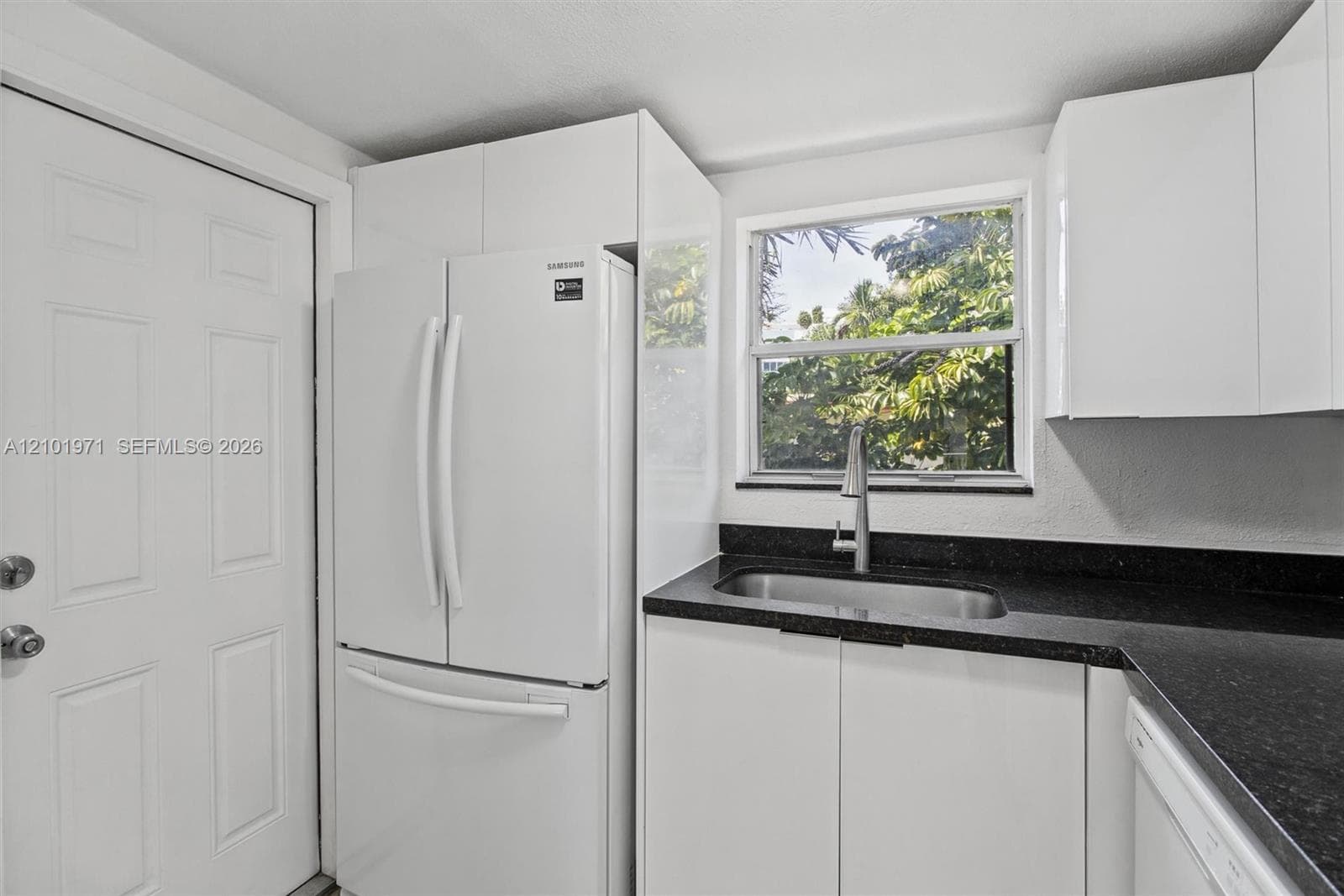 GOLDEN KEY · #25 in Bay Harbor Islands - Photo 17