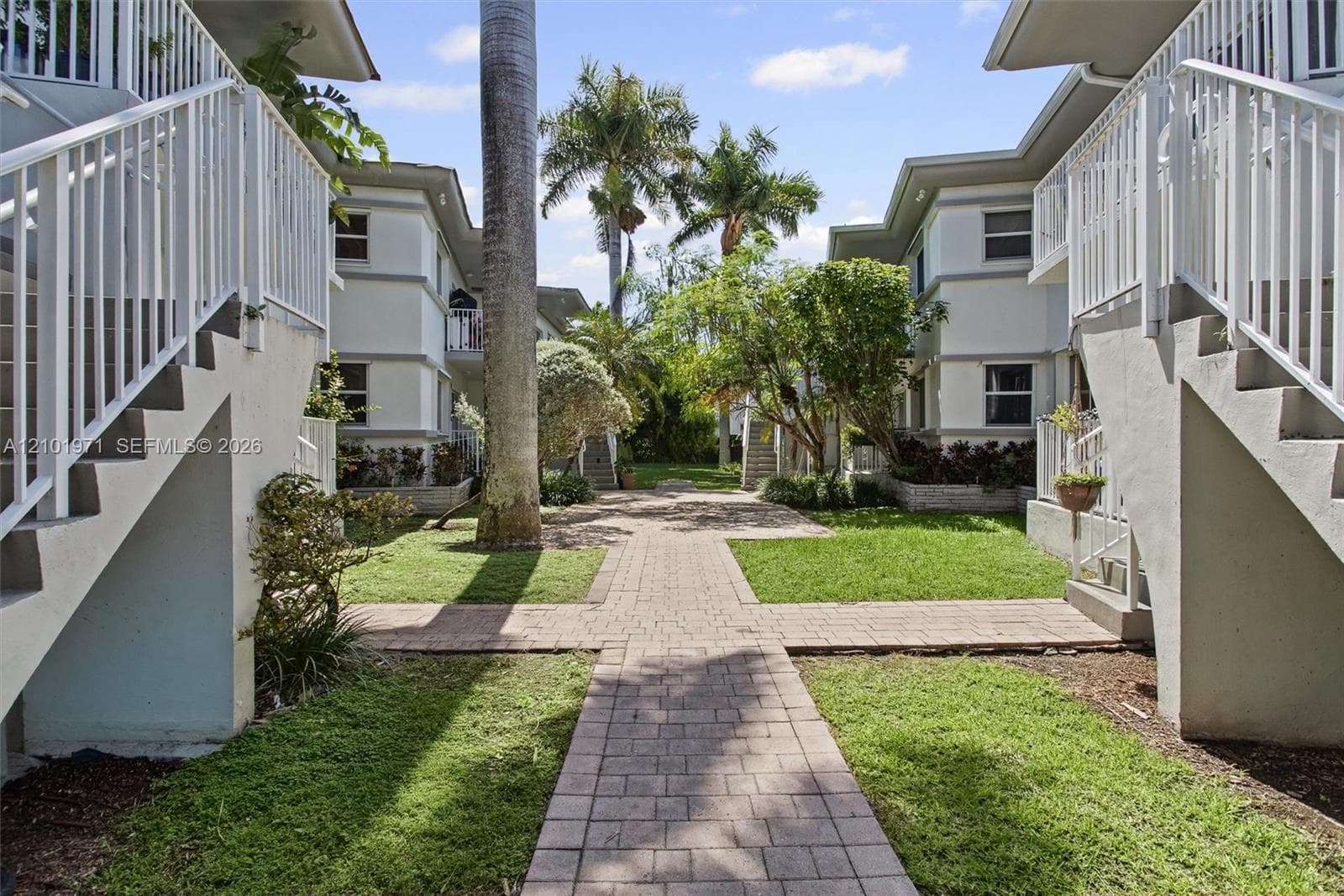 GOLDEN KEY · #25 in Bay Harbor Islands - Photo 28