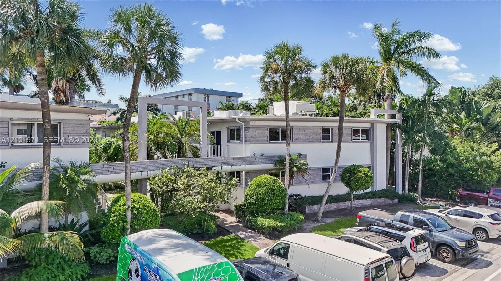 GOLDEN KEY · #25 in Bay Harbor Islands - Photo 9