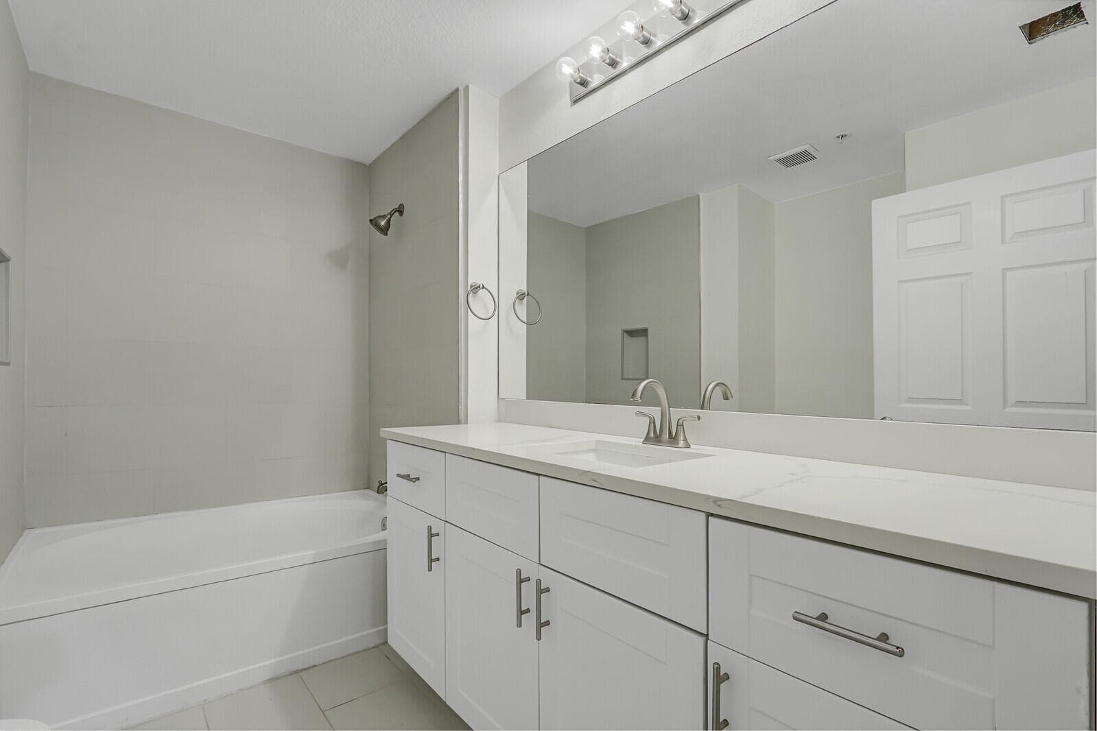 2916-302 PRIMARY BATH