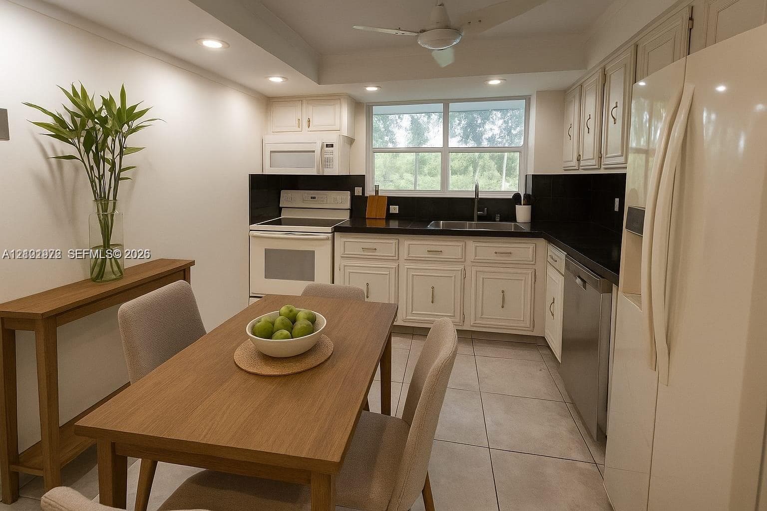 DESOTO PARK CONDO · #201 in Hallandale Beach - Photo 4