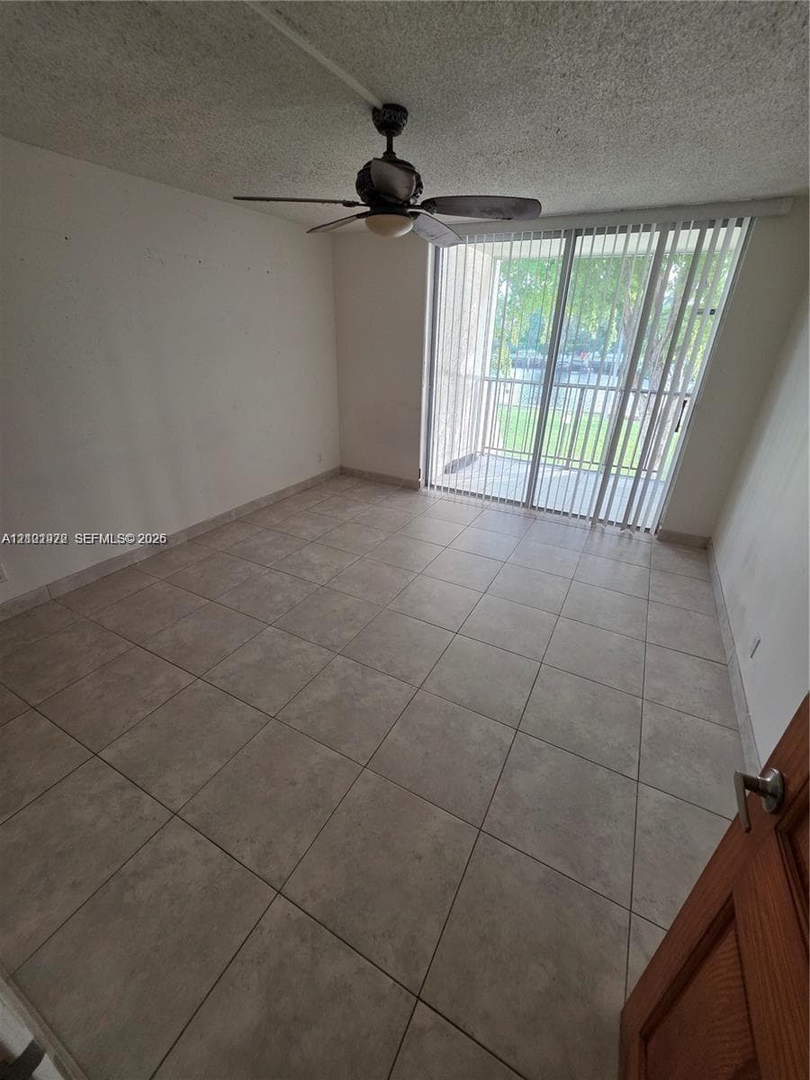 DESOTO PARK CONDO · #201 in Hallandale Beach - Photo 8