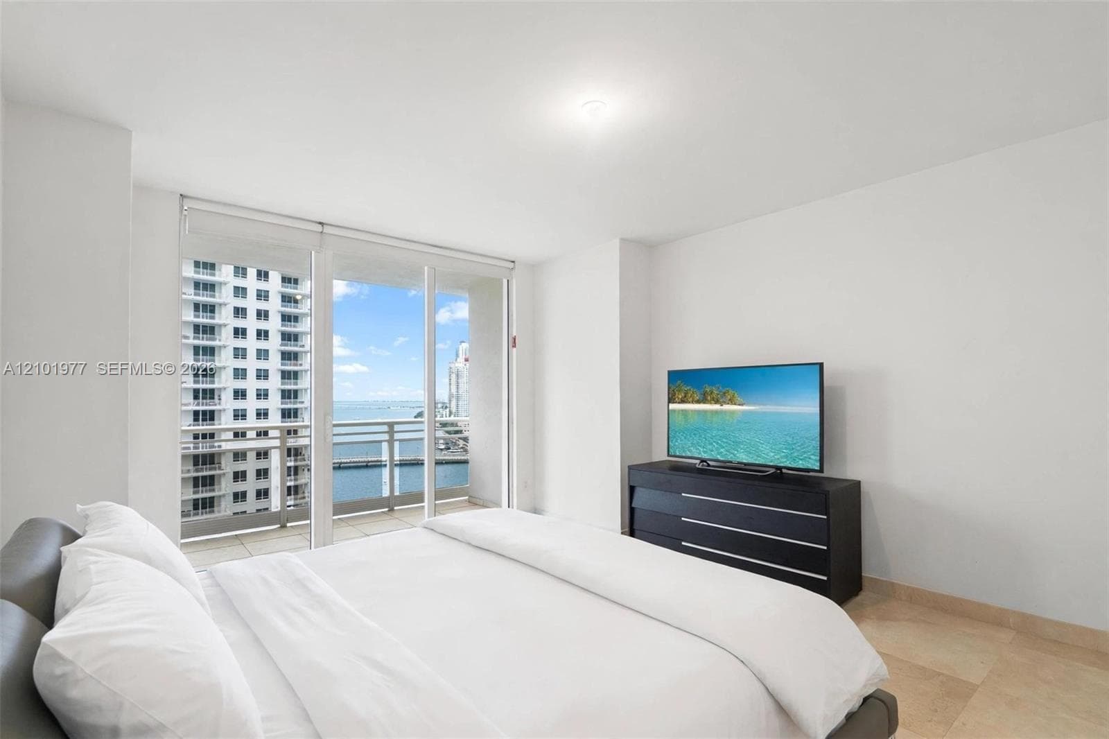 Carbonell · #1703 in Miami - Photo 9
