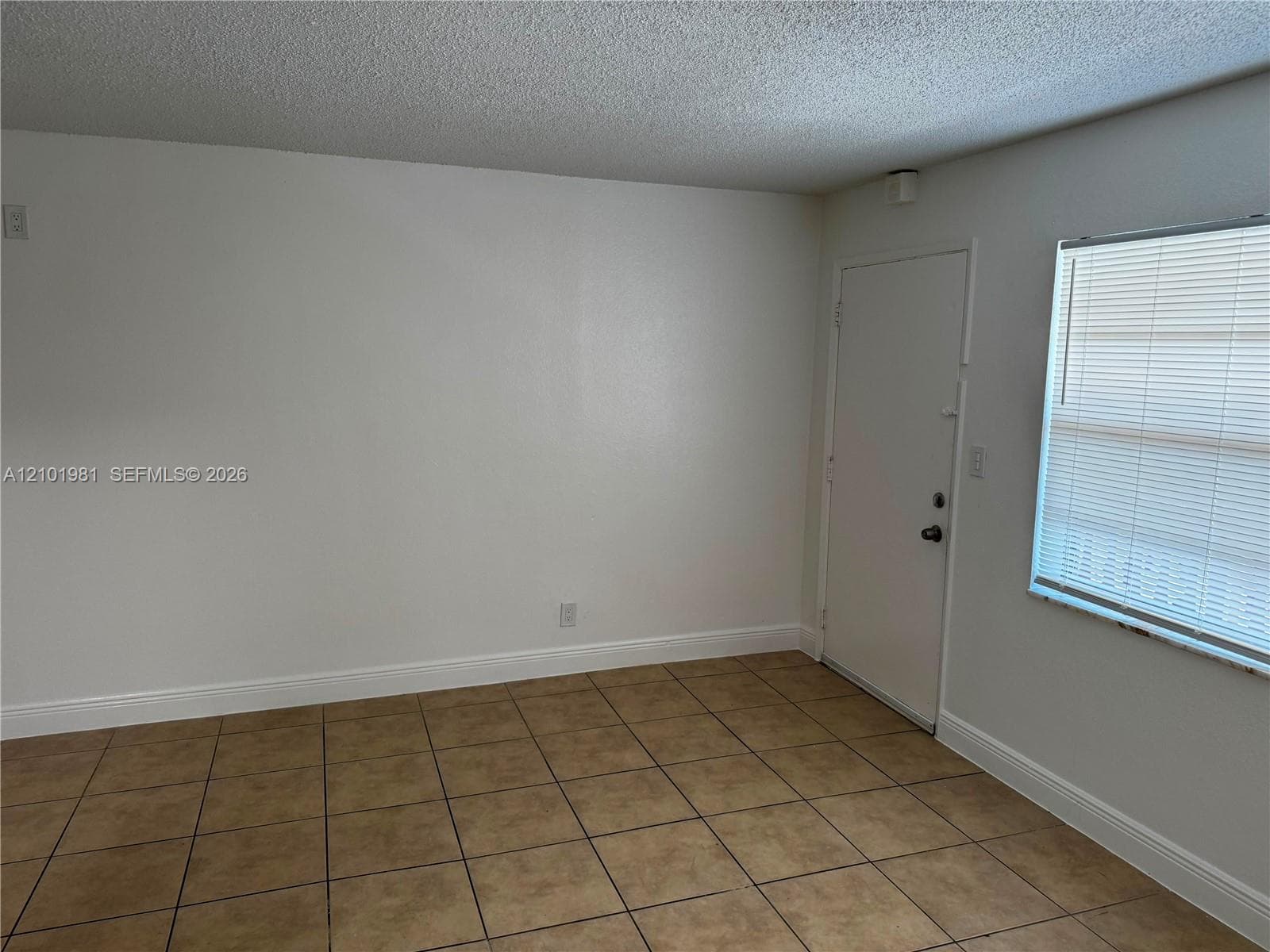 OCEAN DRIVE ESTATES CONDO · #203 in Pompano Beach - Photo 5