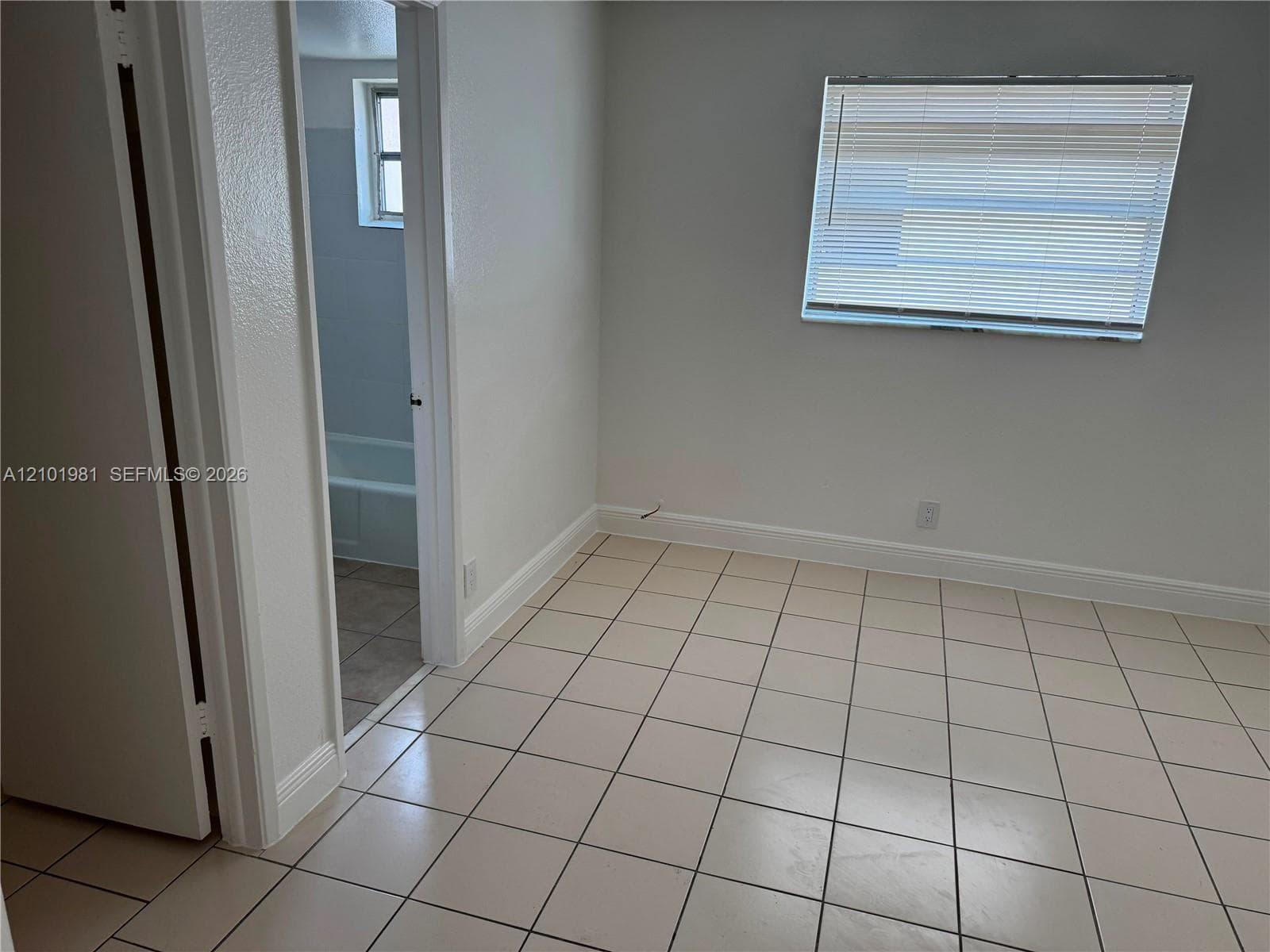 OCEAN DRIVE ESTATES CONDO · #203 in Pompano Beach - Photo 10