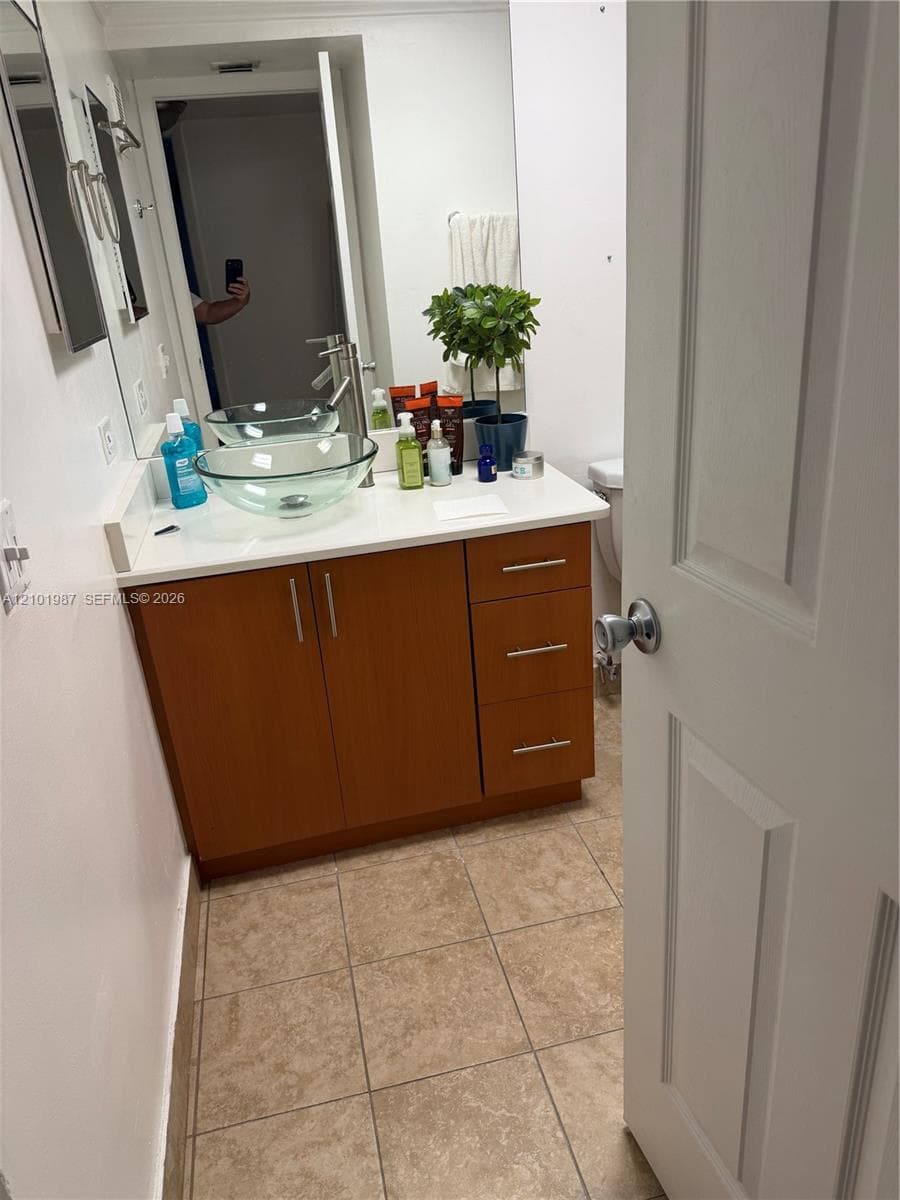 LAS VISTAS AT DORAL CONDO · #232 in Doral - Photo 3