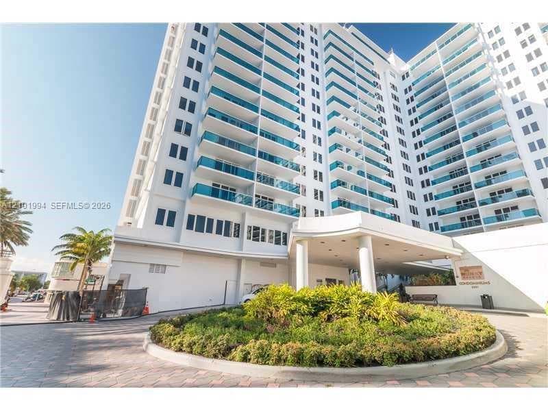 Roney Palace · #737 in Miami Beach - Photo 20