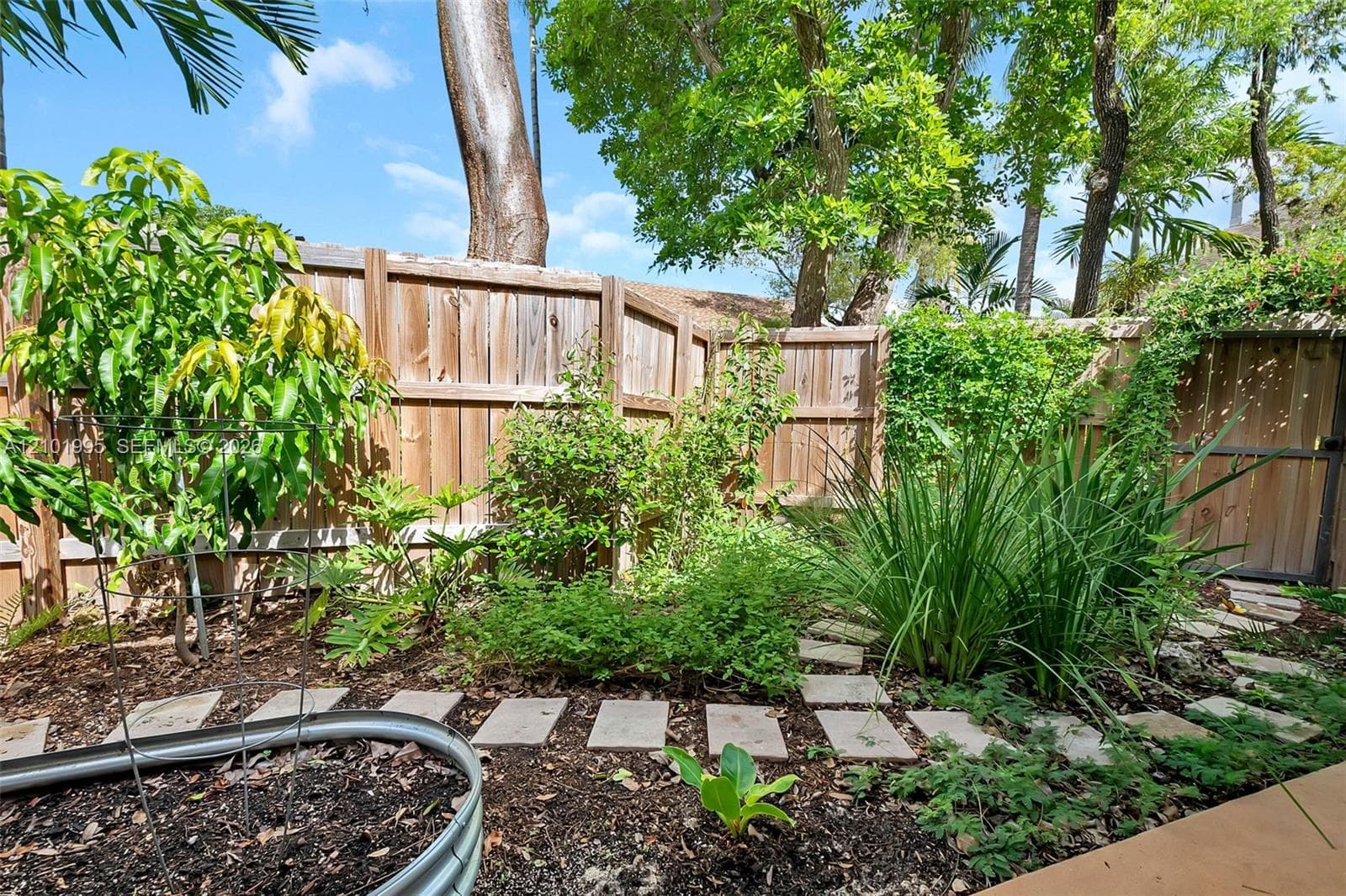 7707 SW 100th St #- photo 18