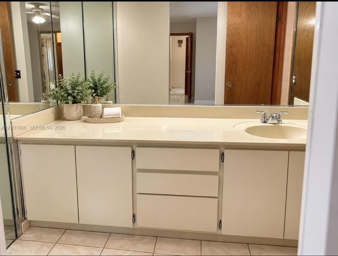 AI Master Bathroom