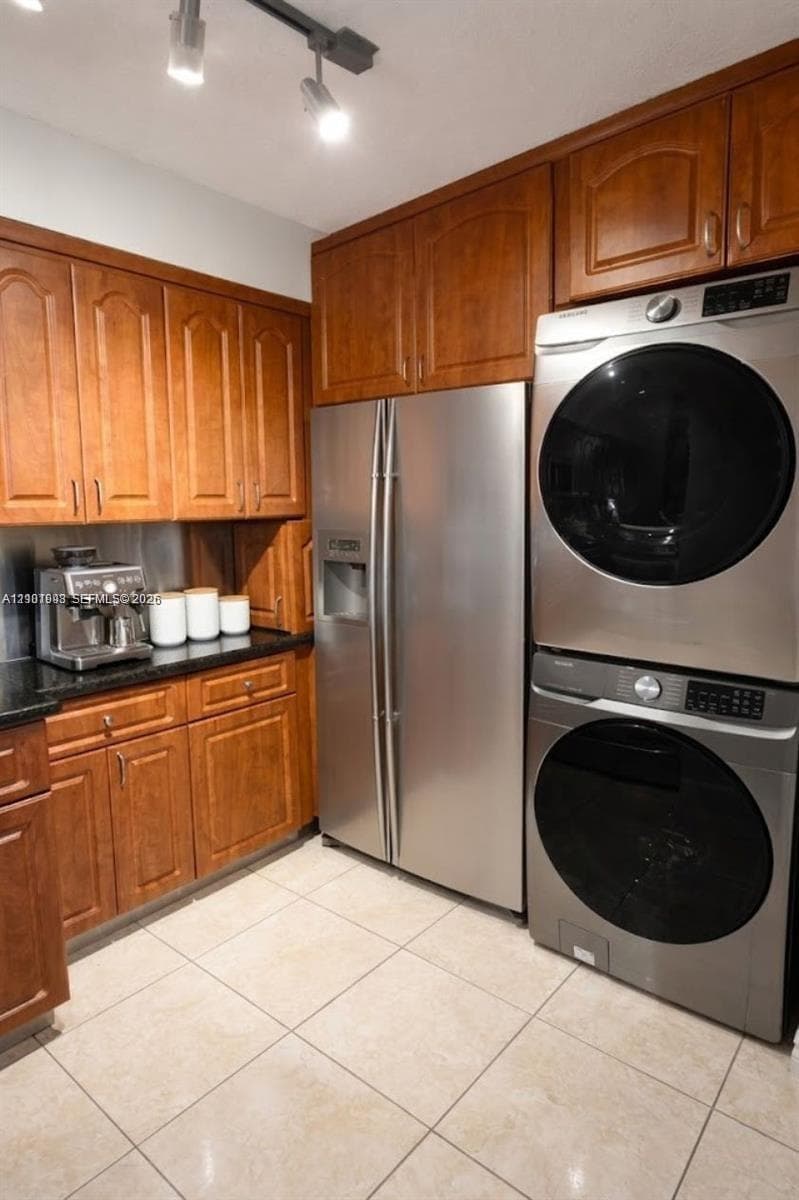 HALF MOON TOWERS CONDO · #206 in Miami - Photo 4