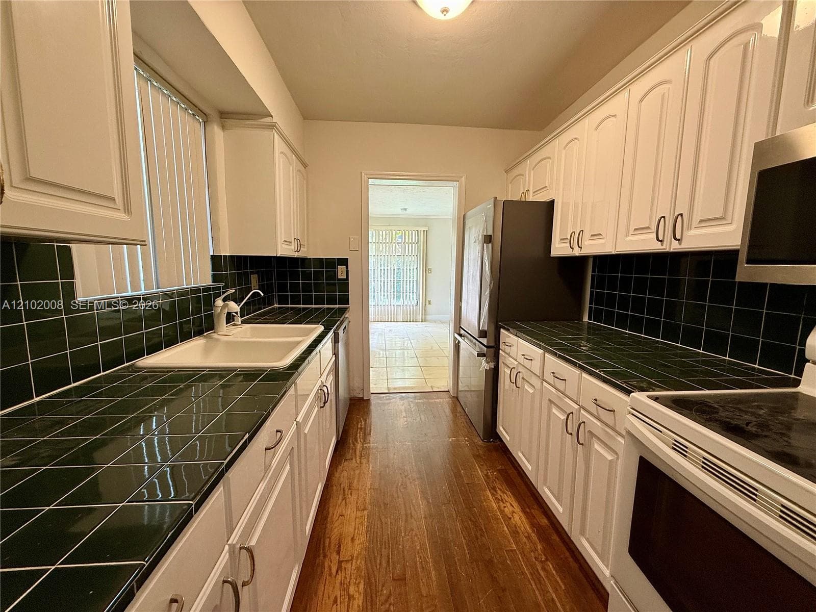 110 Antilla Ave #0 photo 3