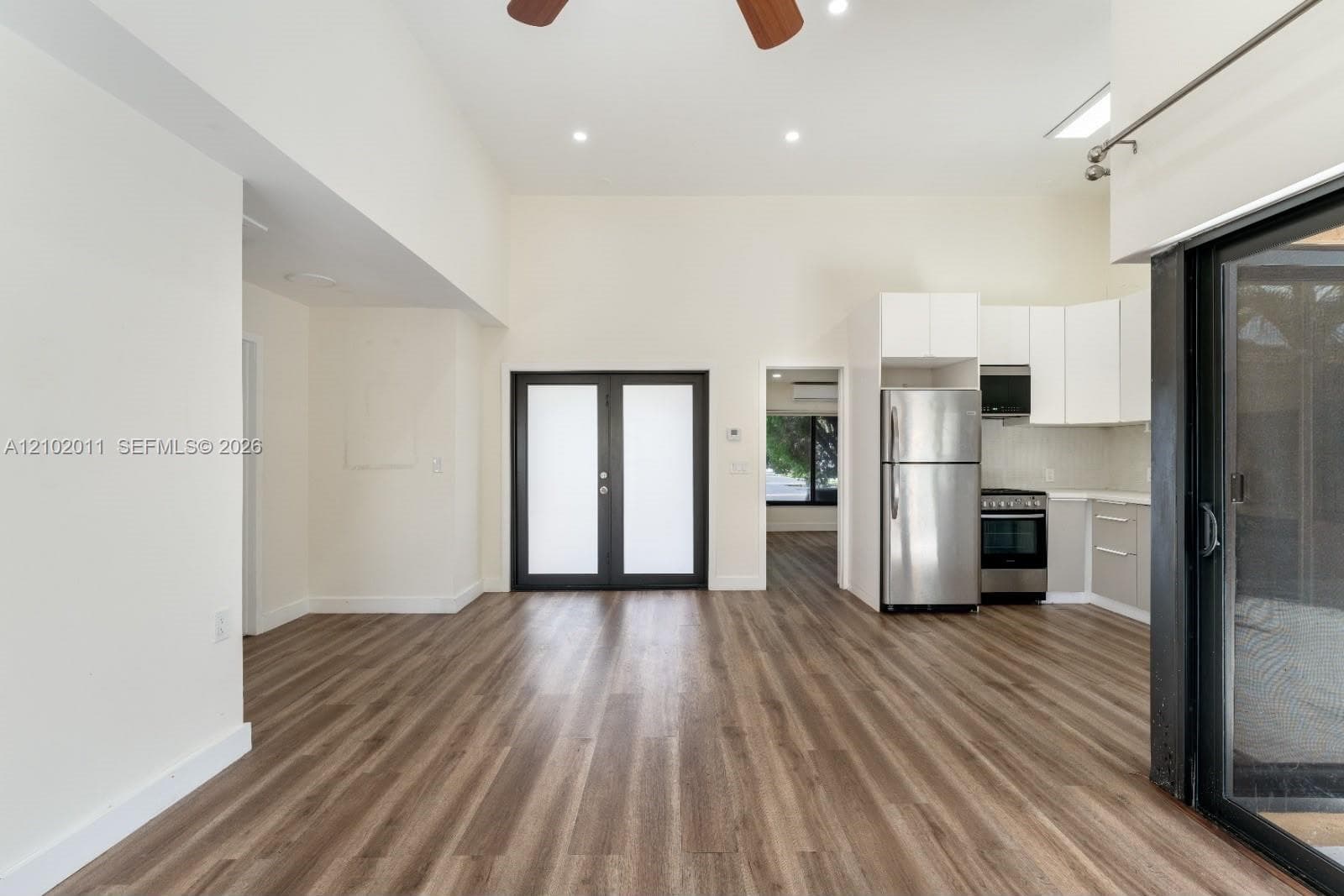 Soaring ceiling with recessed lighting