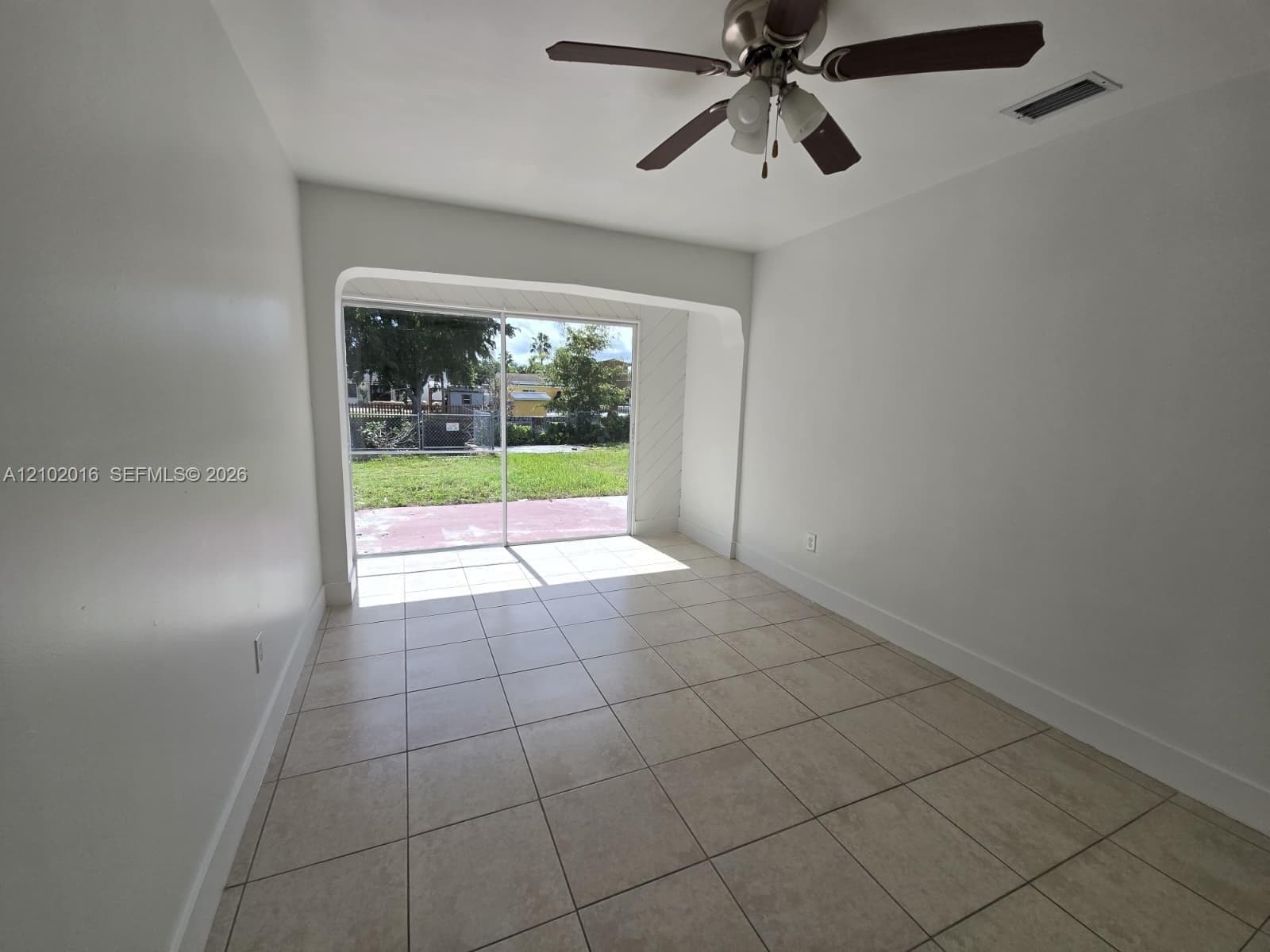 10400 SW 198th St photo 3