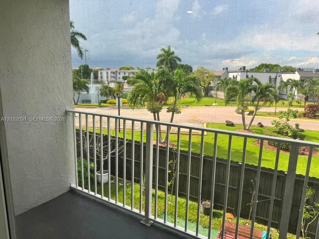 DORAL GARDENS II CONDO · #206 in Doral - Photo 11