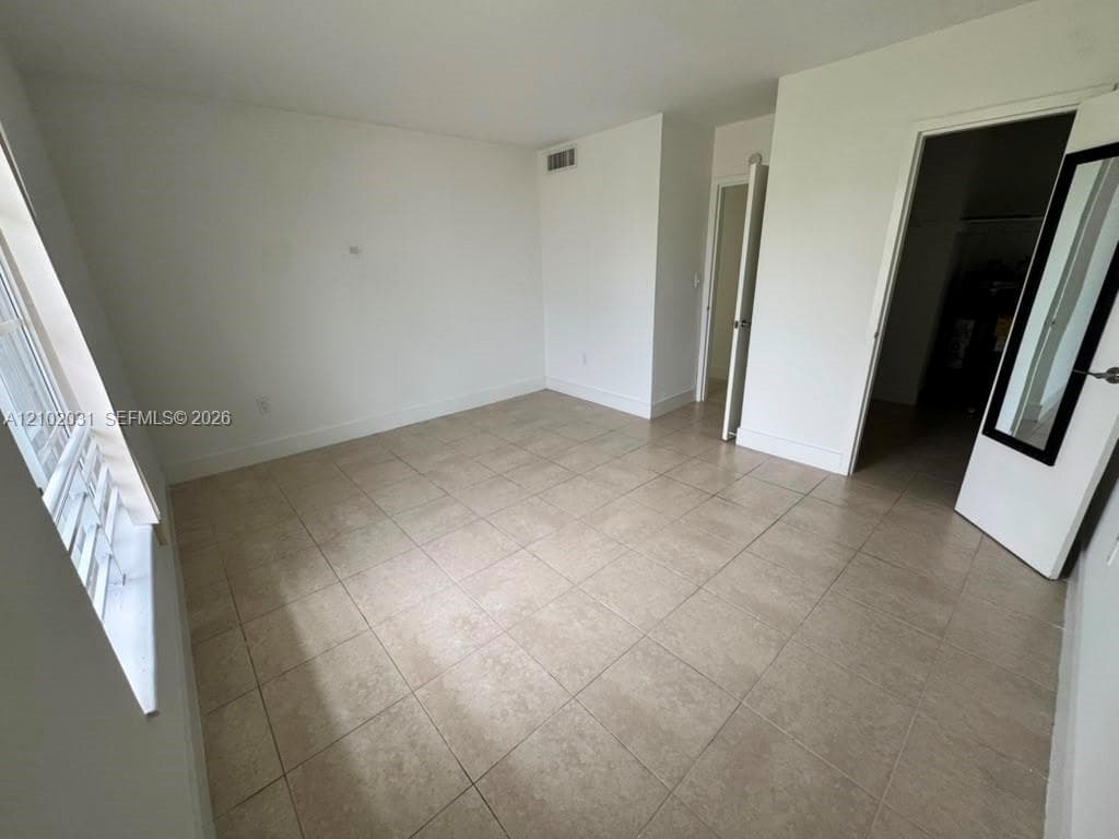 DORAL GARDENS II CONDO · #206 in Doral - Photo 4