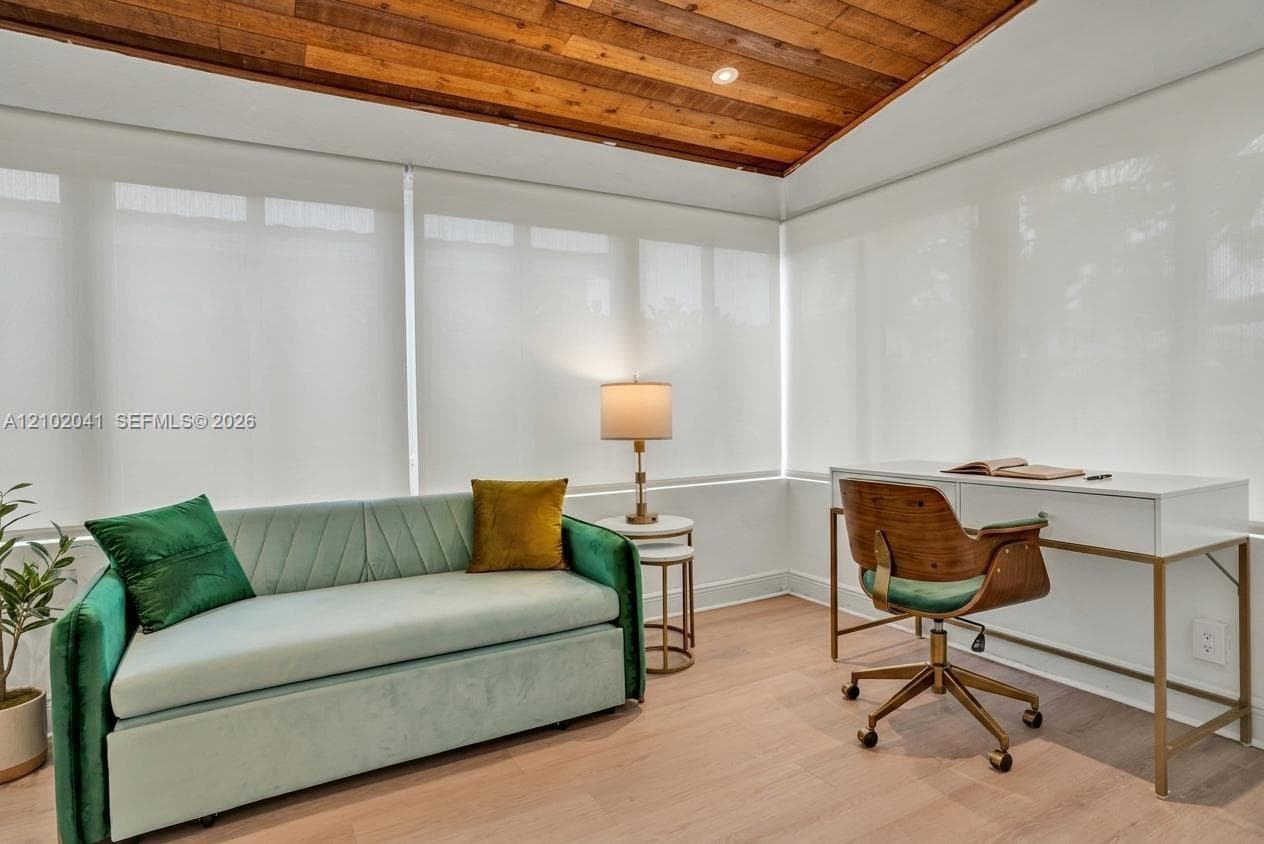 1229 NE 17th Ave #1229 photo 6