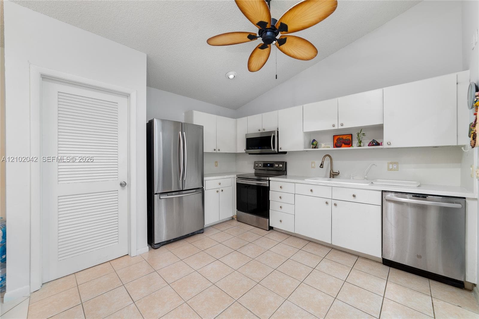 3010 NW 12th St #D photo 10
