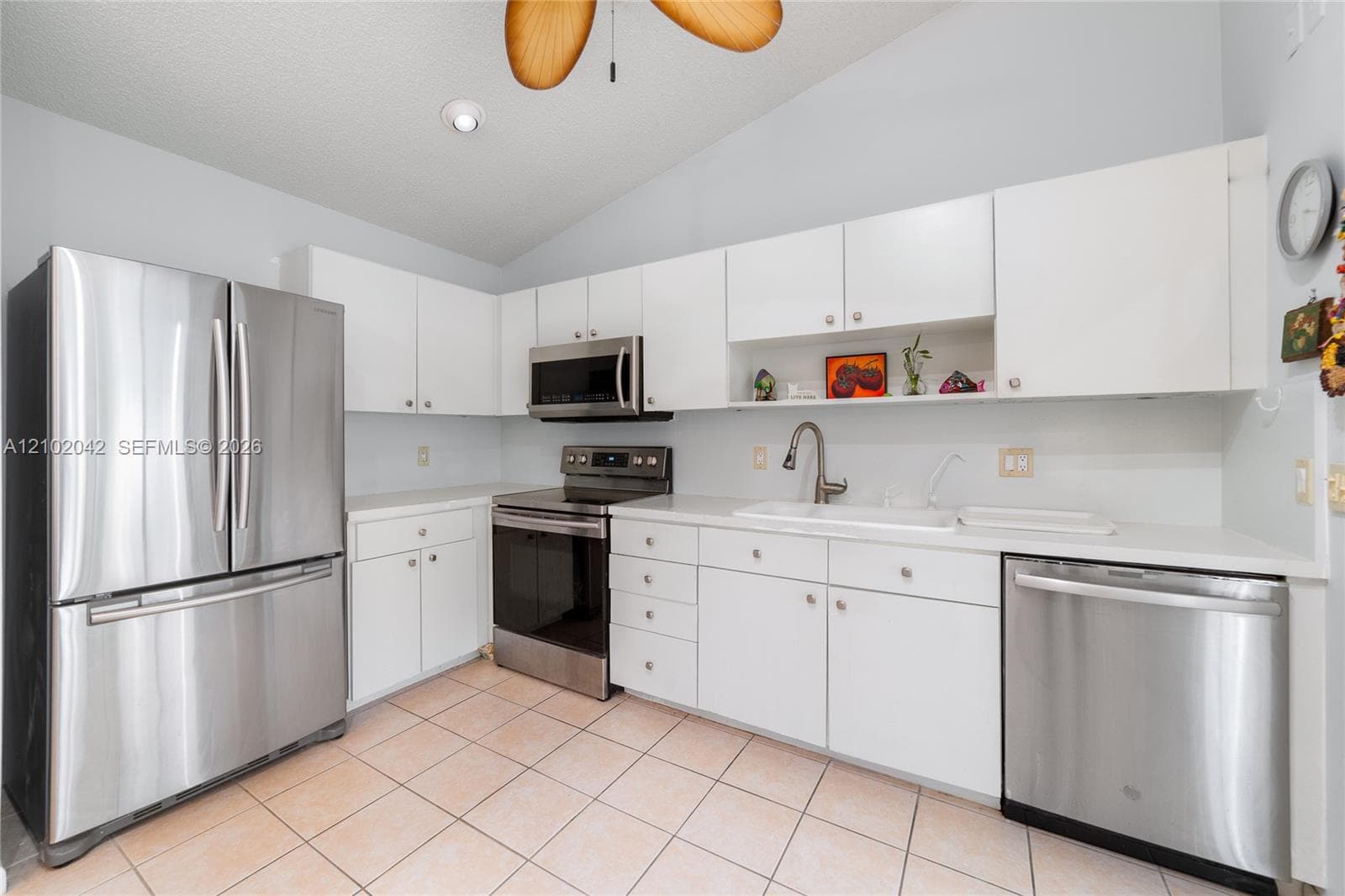 3010 NW 12th St #D photo 11