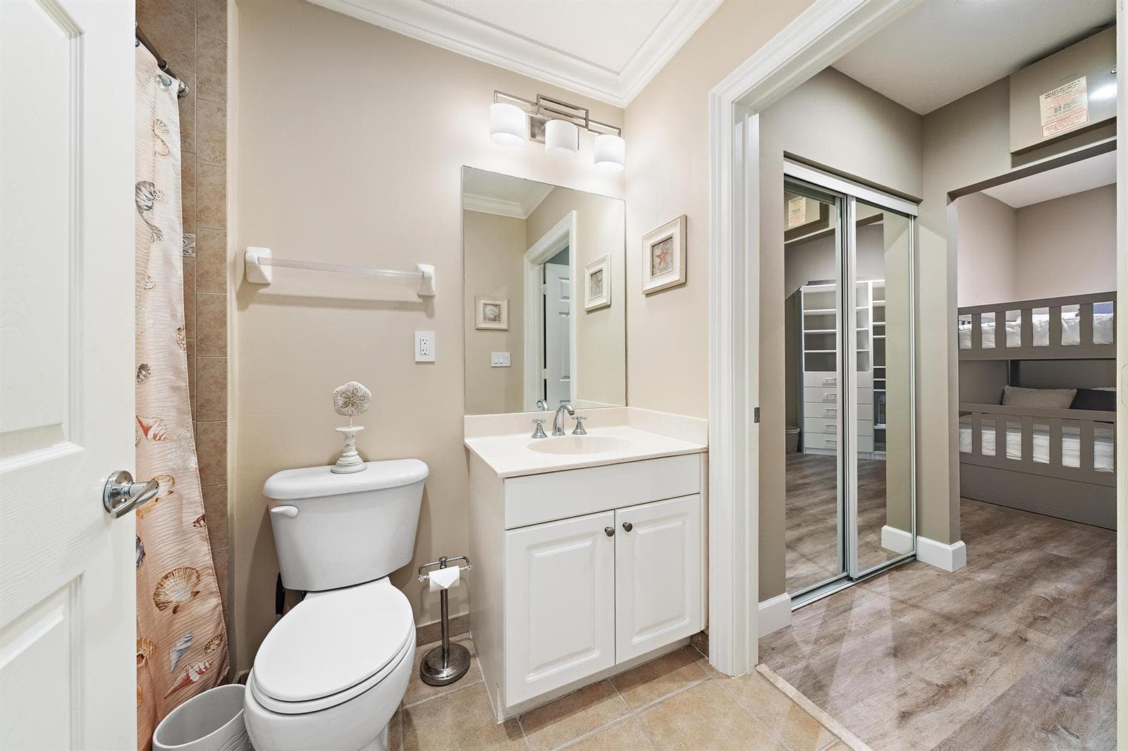 Bath for 2 Bedrooms