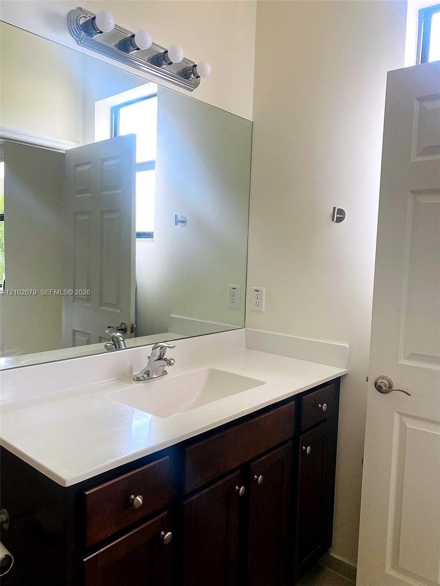 10492 W 33rd Ln photo 12