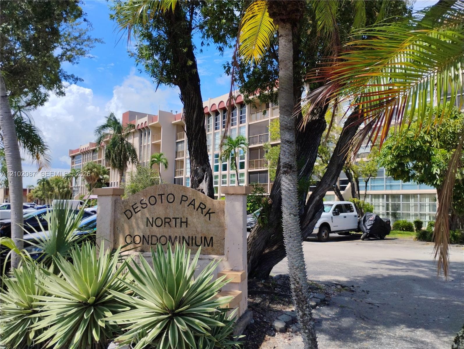 DESOTO PARK NORTH CONDO · #504 in Hallandale Beach - Photo 1