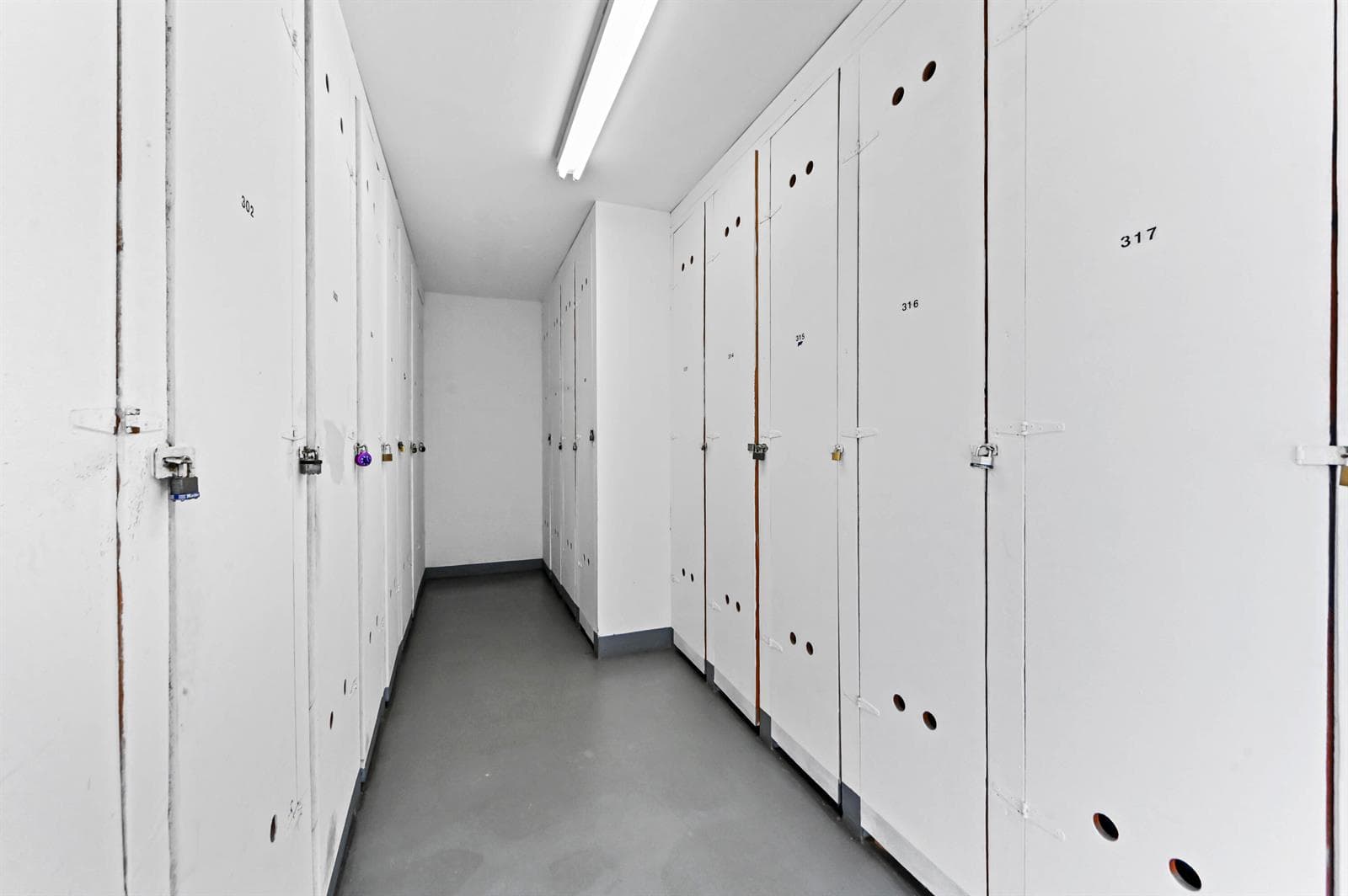 29 Storage 01